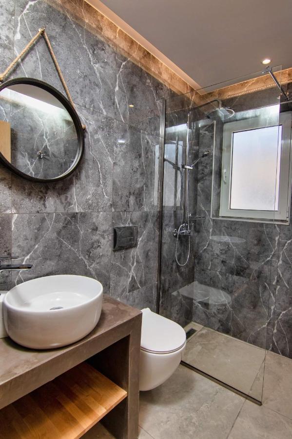 Luxury Apartment In The Center Rhodes City المظهر الخارجي الصورة